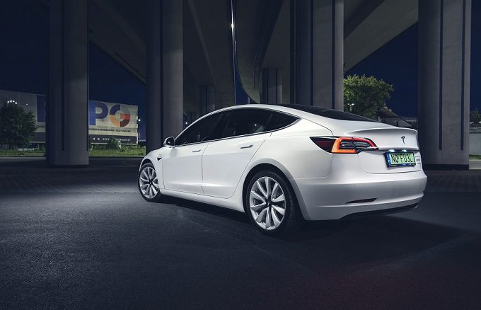 Tesla Model 3 Wynajem warszawa, NO FUEL, N0 FU3L 2020, tesla 2020 polska, tesla do ślubu, tesla jazda próbna, tesla przejażdżka