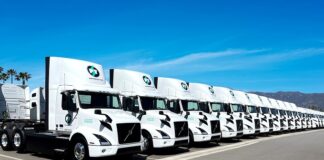 Rekordowy zakup elektrycznych ciężarówek Volvo VOLVO TRUCKS, VOLVO SAMOCHODY CIĘŻAROWE, VOLVO ELEKTRYCZNE CIĘŻARÓWKI, VOLVO, ELEKTRYCZNE CIĘŻARÓWKI VOLVO, ZAMÓWIENIE NA ELEKTRYCZNE CIĘŻARÓWKI VOLVO, VOLVO ZASIĘG ELEKTRYCZNEJ CIĘŻARÓWKI, ELEKTRYCZNE CIĘŻARÓWKI VOLVO ZASIĘG, VOLVO VNR ELECTRIC